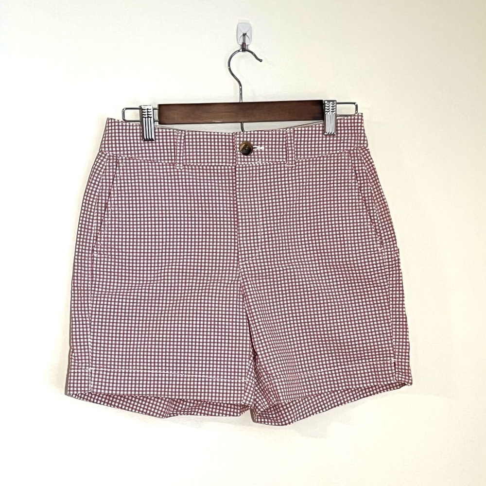 Gingham mid rise pink and white shorts